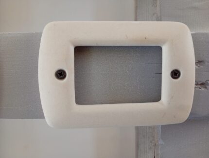 Placchetta in ceramica Serie Living 3 posti Avorio Satinato